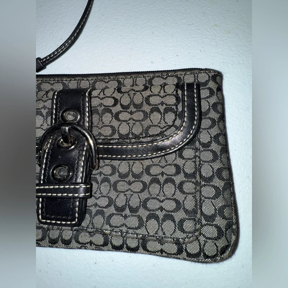 Coach Black Signature Mini C Soho Jacquard Canvas Buckle Clutch Wristlet Wallet